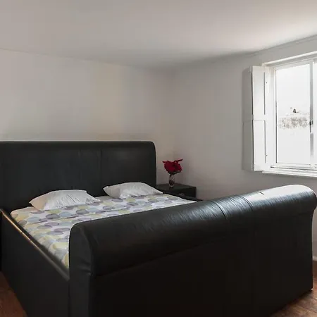 Хостел Locals & Лиссабон