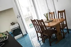 Locals & Хостел Лиссабон