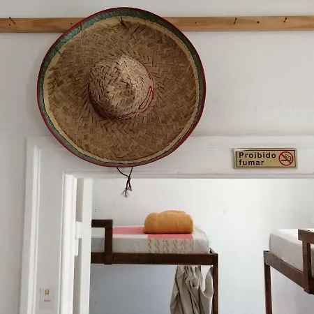 Хостел Locals & *