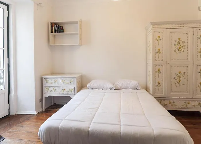 Ostello Locals & Lisbona