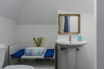 Ostello Locals & Lisbona