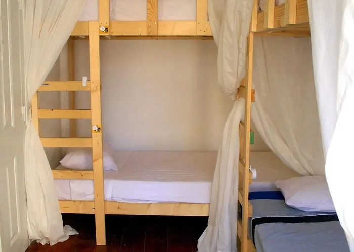 Ostello Locals & Lisbona