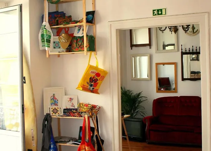 Locals & Ostello Lisbona