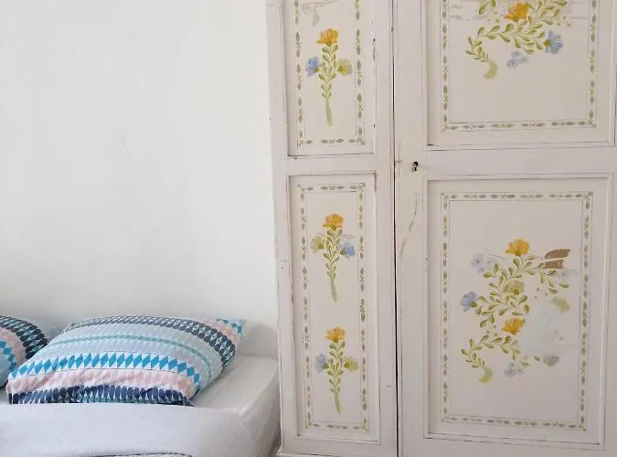 Ostello Locals & Lisbona