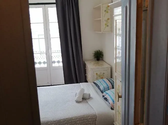 Locals & Ostello Lisbona